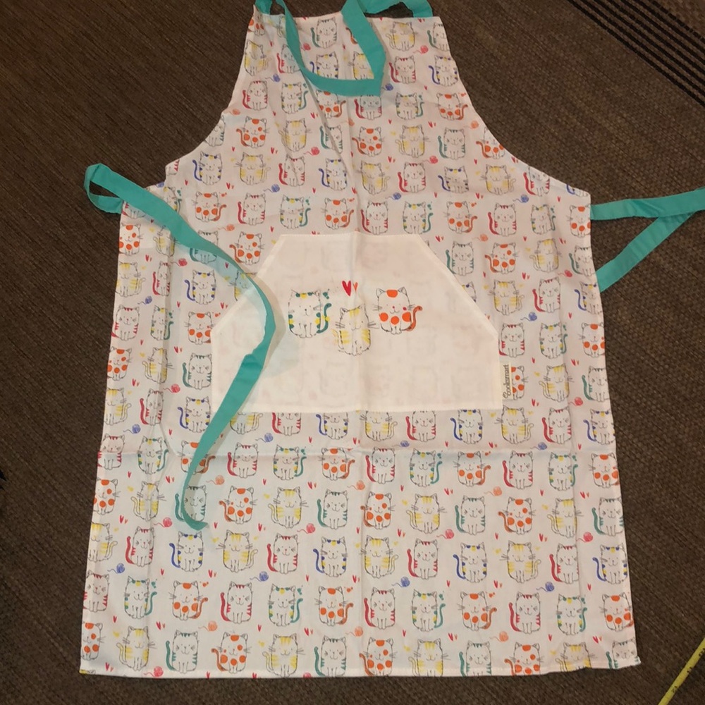 Beautiful brand new cooking apron